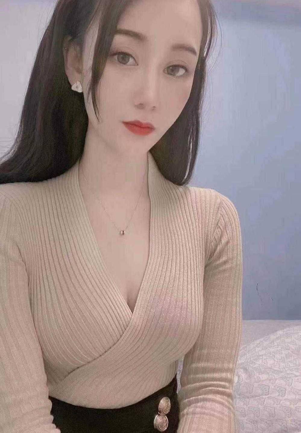 刚下水妹妹，偶尔做一下兼职