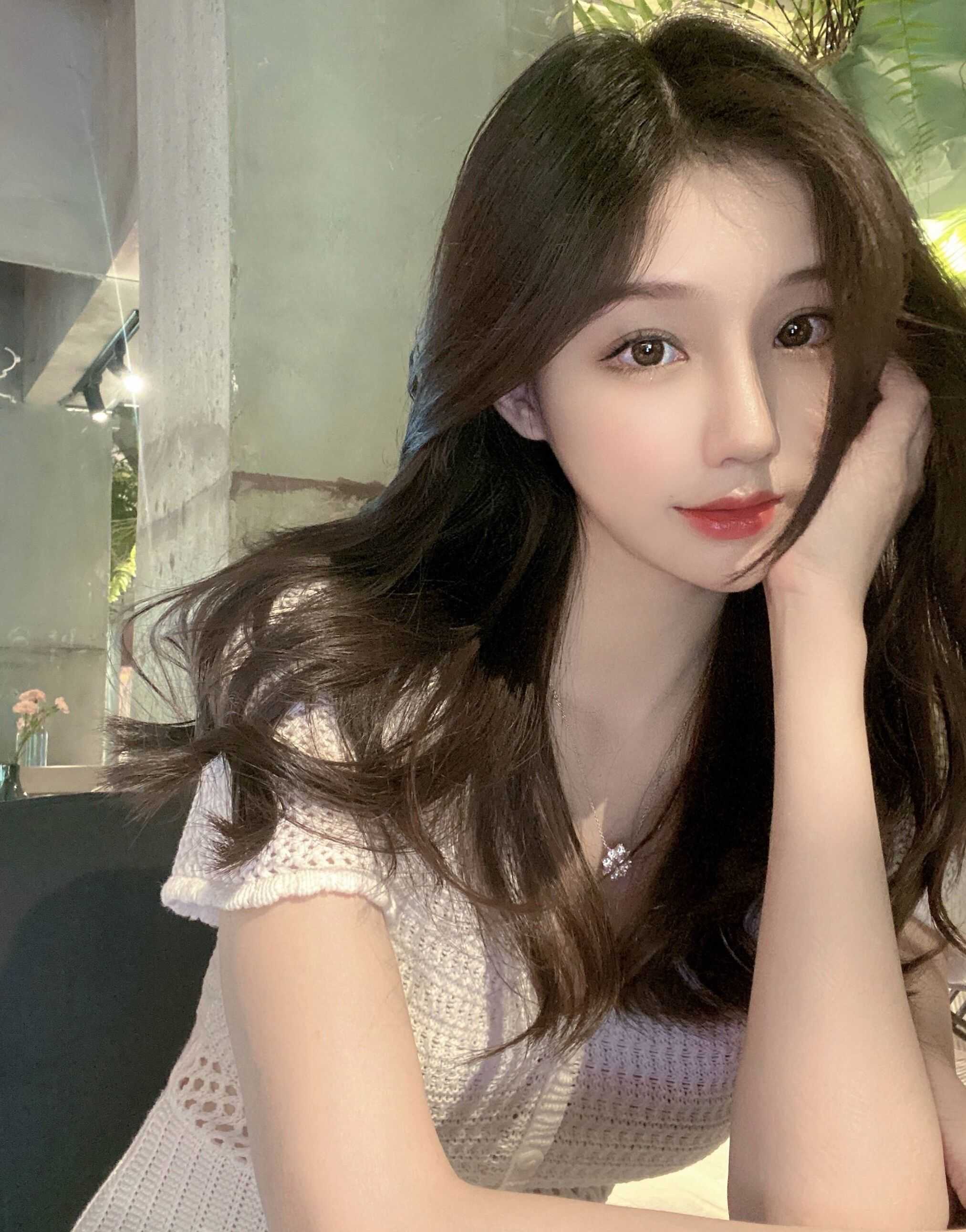 上海超精致小姐姐，前凸后翘身材好等你来约